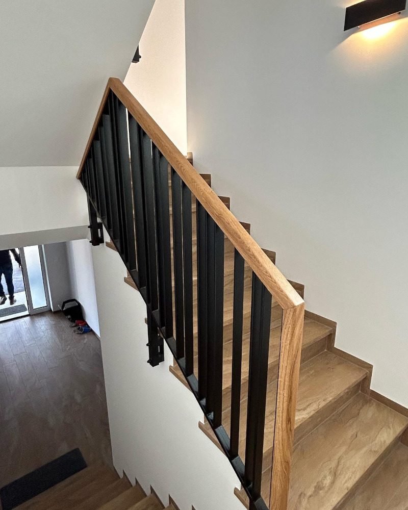 Stopniščna ograja 10