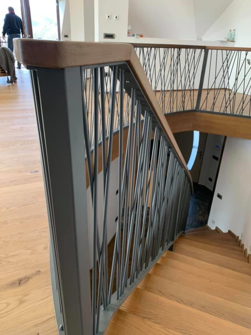 Stopniščna ograja 2